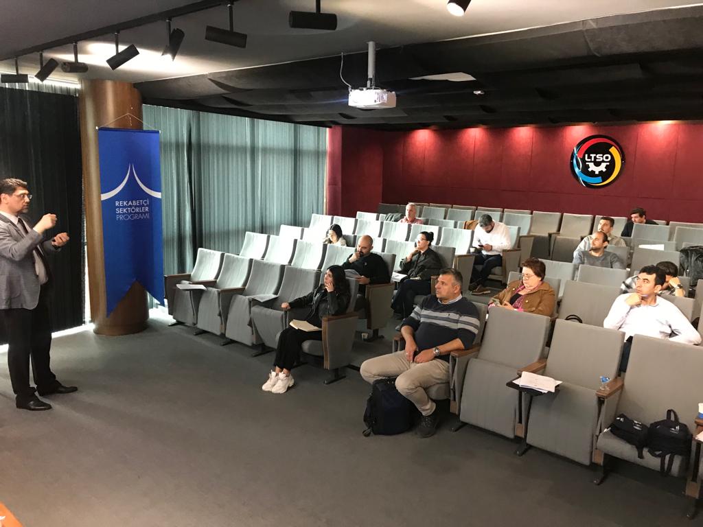 Yöneticiler için Finans ve Ekonomi Eğitimi